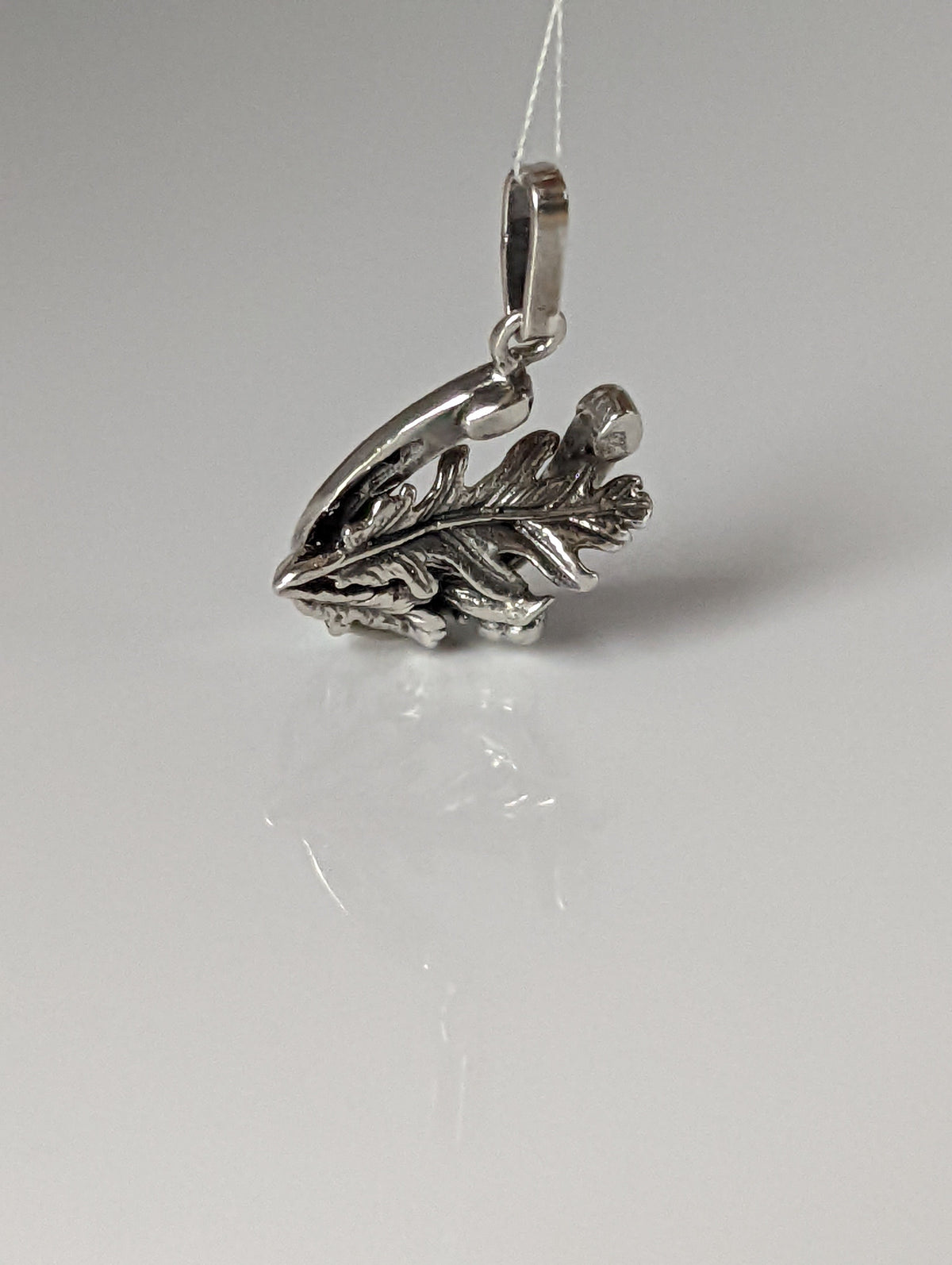 Silver Steed Oak & Horseshoe Silver Pendant