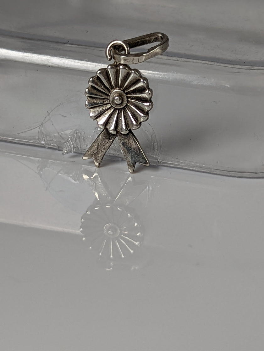 Silver Steed Rosette Silver Pendant