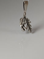 Silver Steed Oak Leaf Silver Pendant