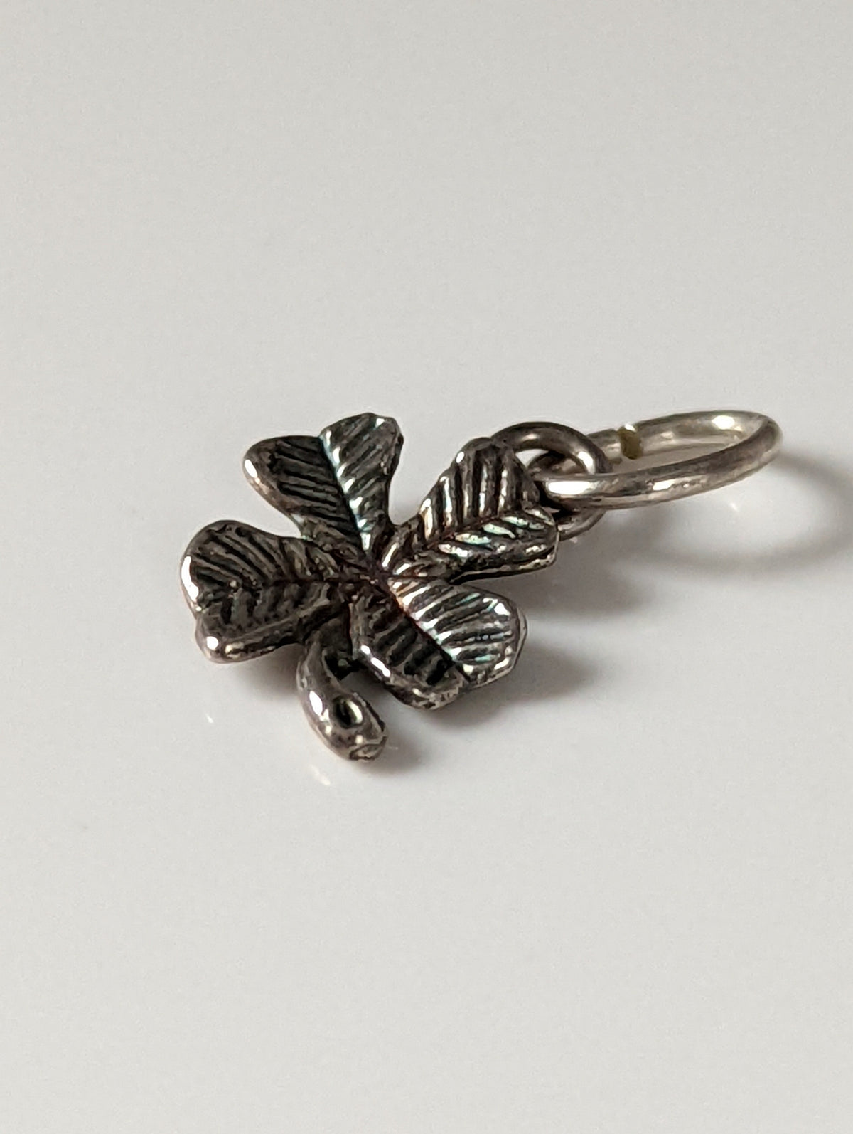 Silver Steed Lucky Four Leaf Clover Silver Pendant