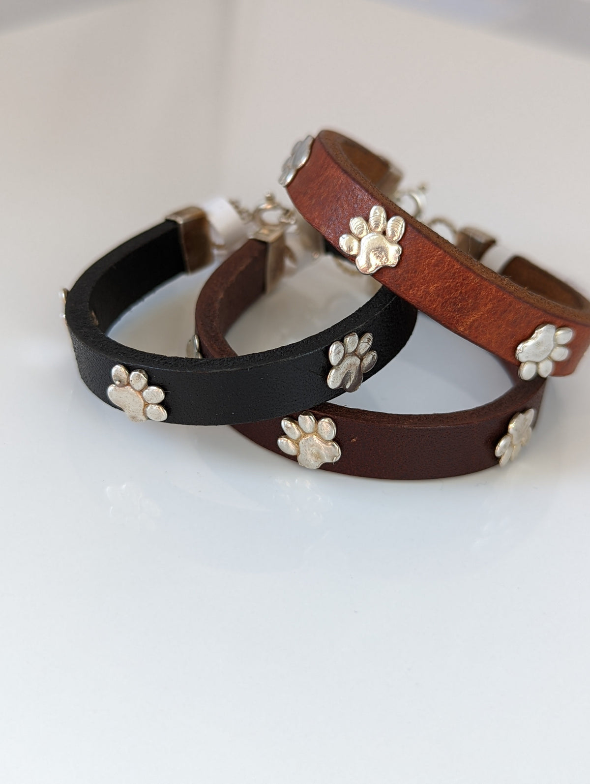 Silver Steed Paw Print Leather Bracelet