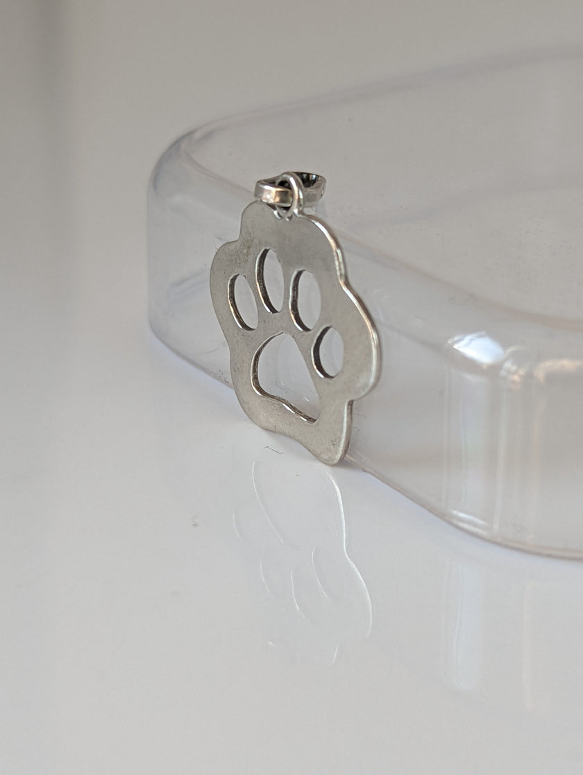 Silver Steed Flat Paw Print Silver Pendant