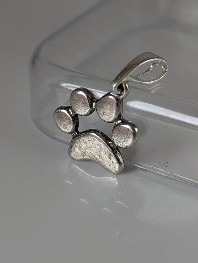 Silver Steed Paw Print Silver Pendant