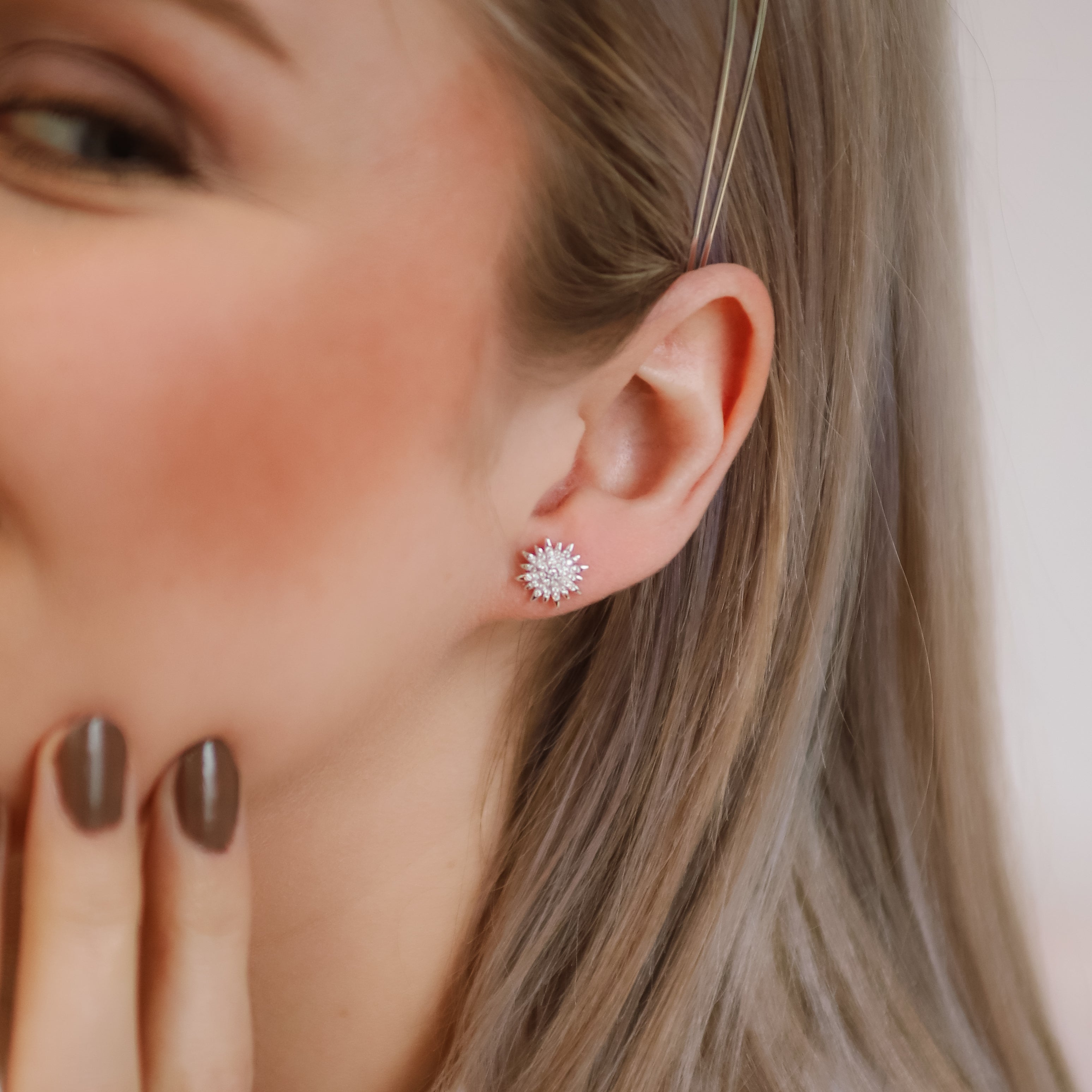 Pendientes de tuerca Rhea Starburst | Plata de ley 925