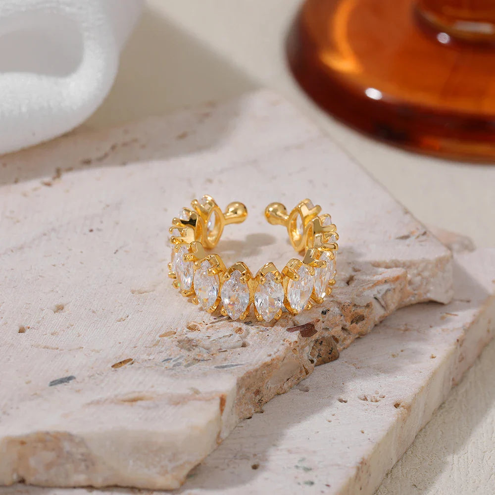 Bague en zircone taille marquise