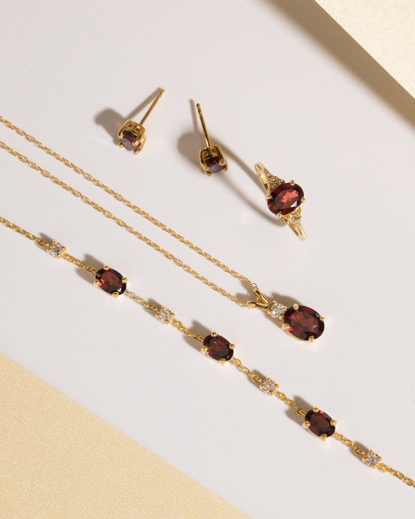 Garnet Oval Stud Earrings in 18k Gold Vermeil