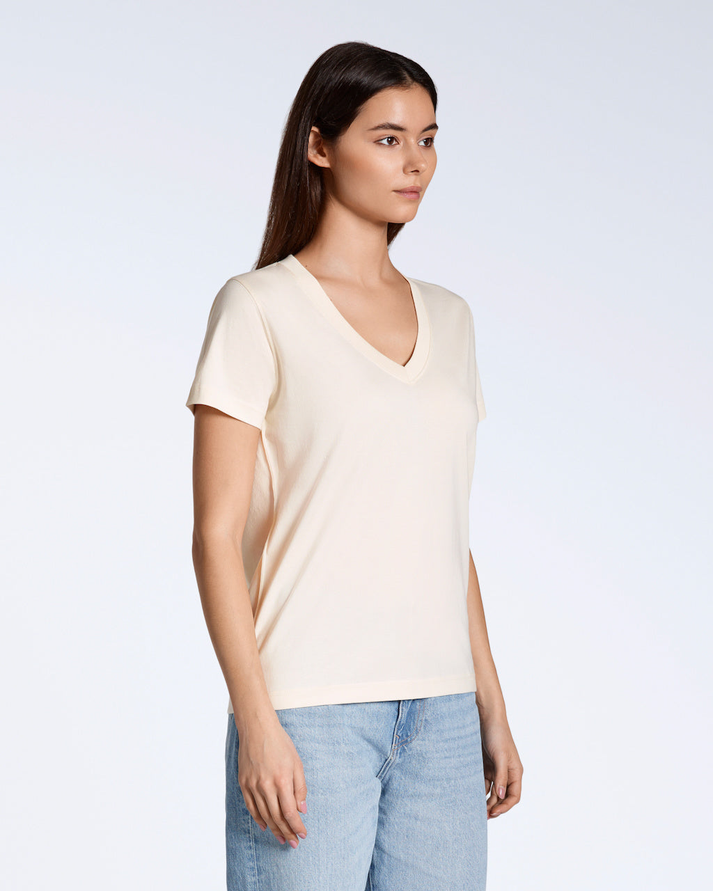 Camiseta con cuello de pico
