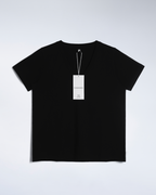 Camiseta con cuello de pico