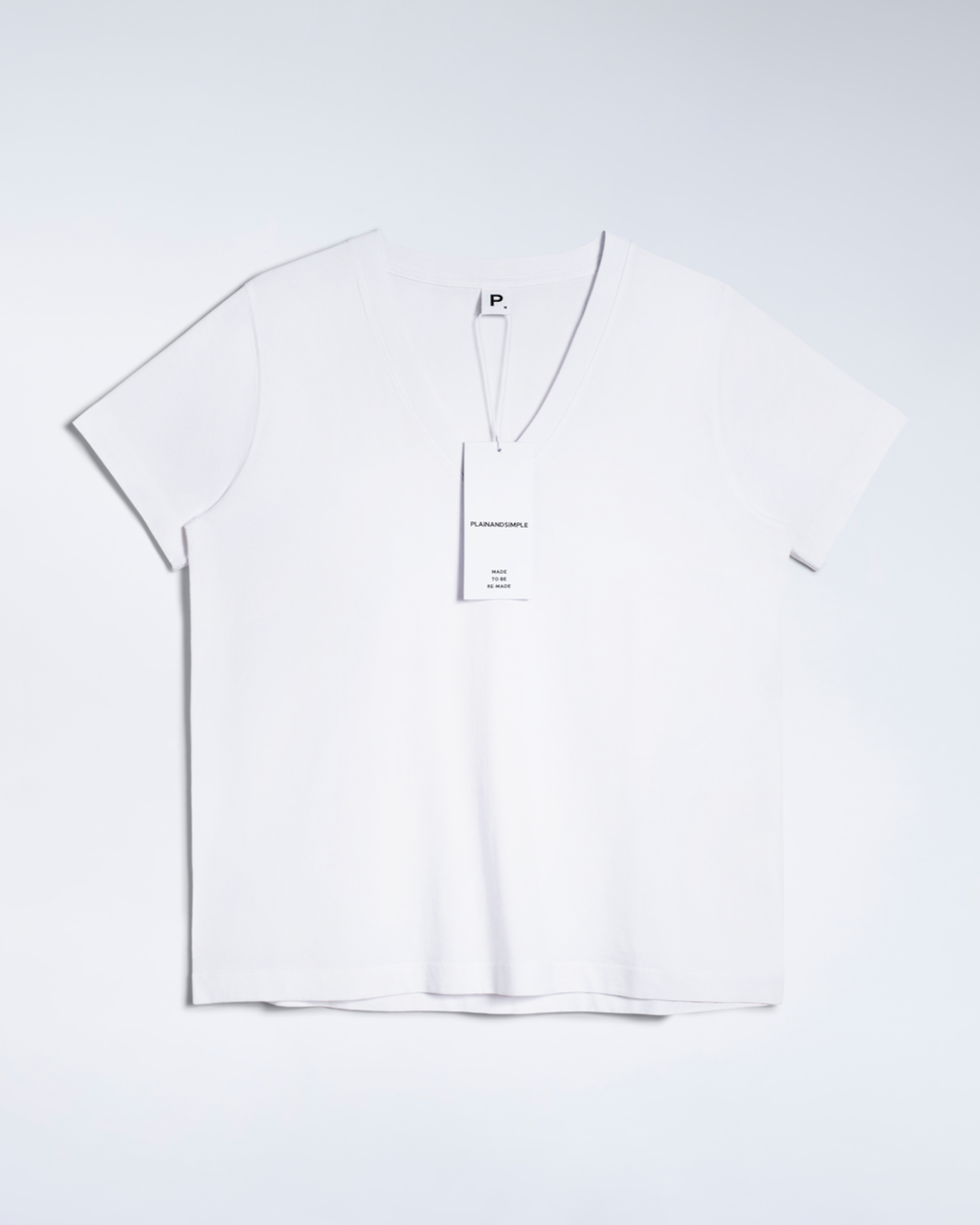 Camiseta con cuello de pico