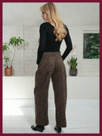 Ditta Leopard Barrel Leg Jeans in Chocolate