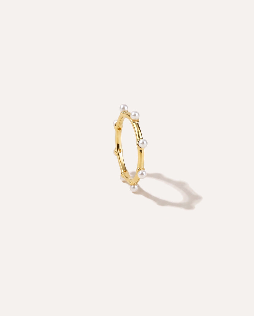Dot Pearl Ring