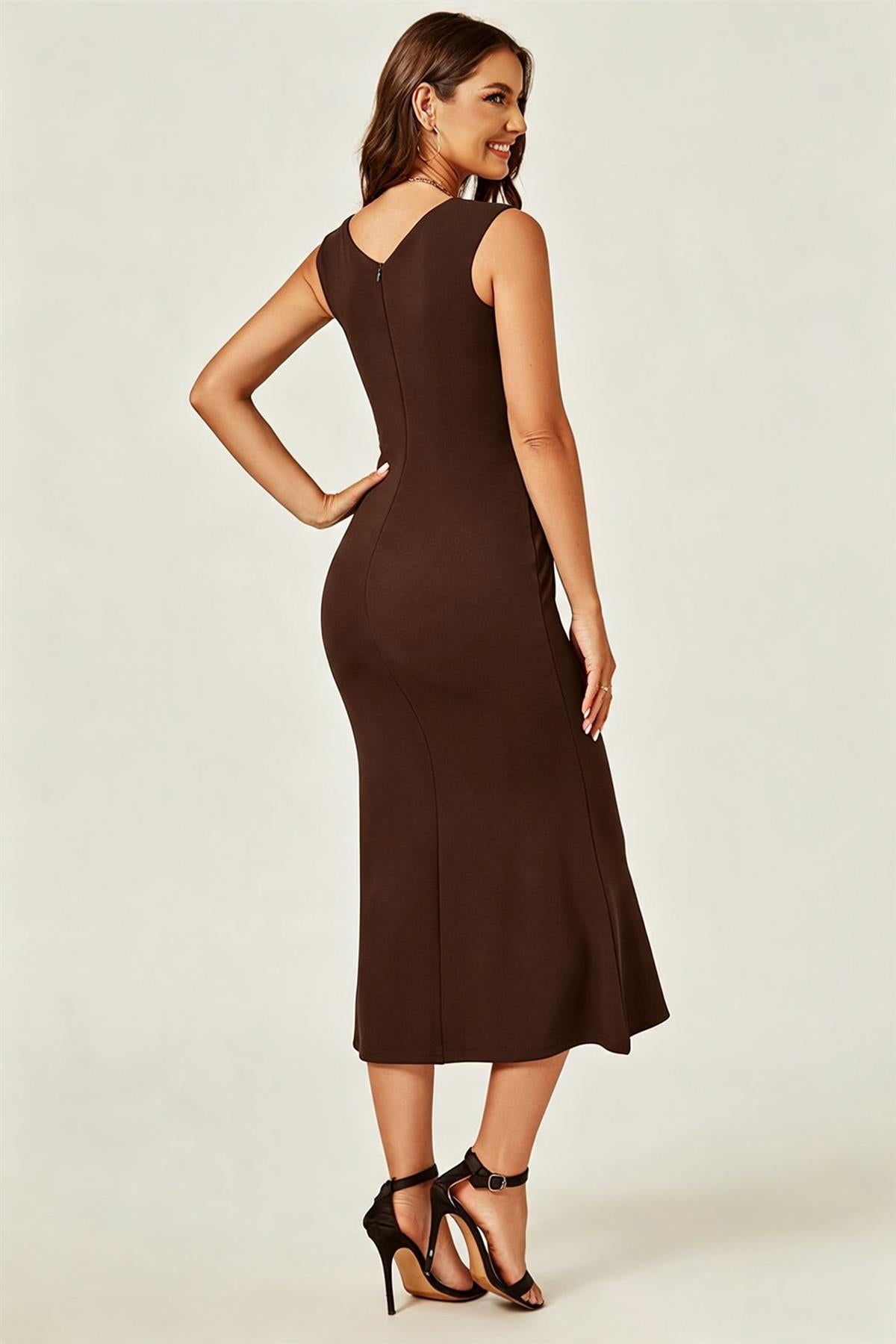 Bardot Pleated Midi Dress In Espresso