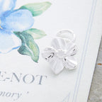 Charm de plata personalizado con flor Nomeolvides