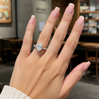Jas 18k Gold Solitaire Ring