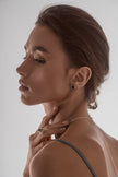 Boucles d'oreilles clous en ambre cerise ELEMENTS