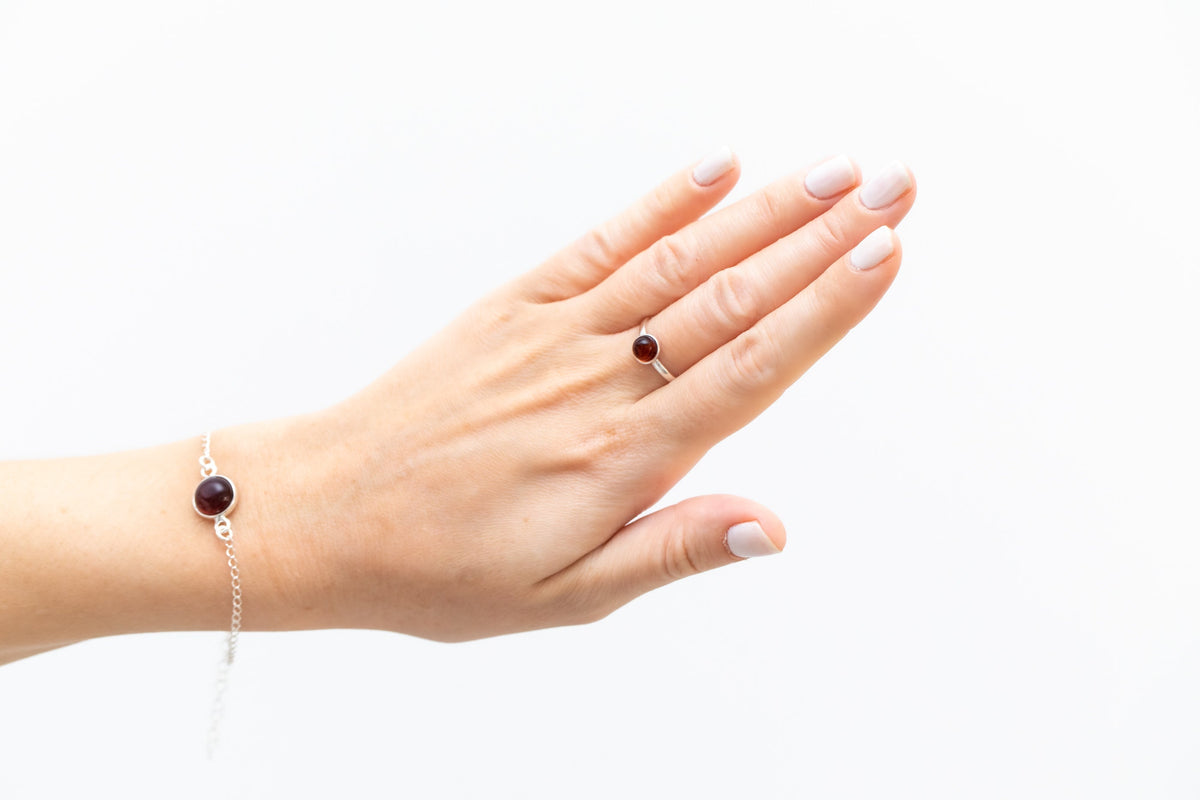 ESSENTIALS Bracelet à maillons chaîne en ambre cerise