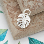 Breloque en argent feuille de palmier Monstera