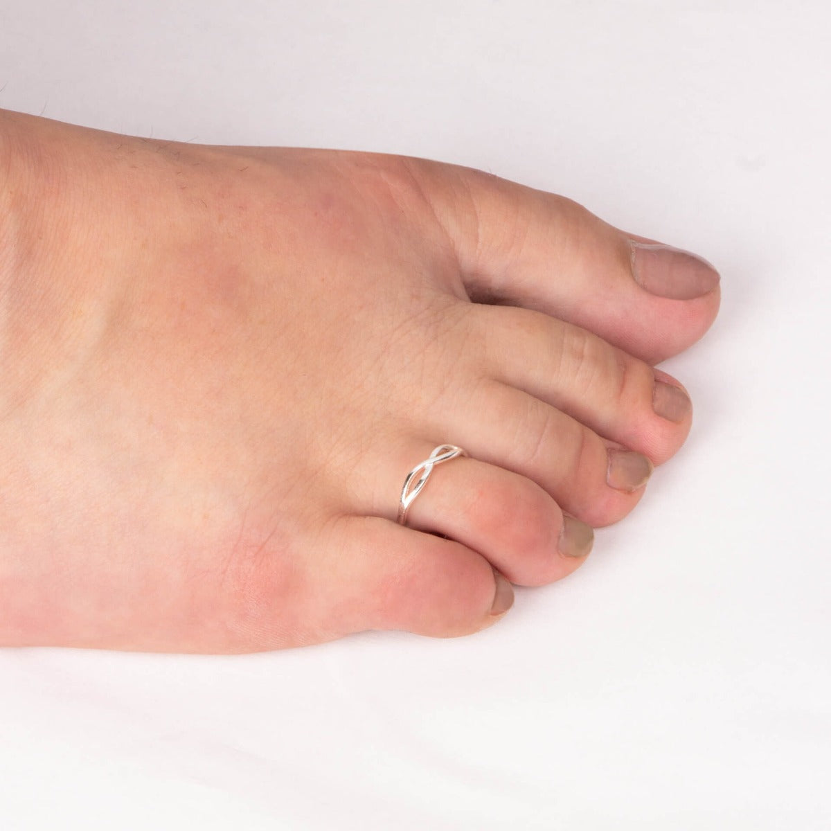 Beginnings Infinity Toe Ring