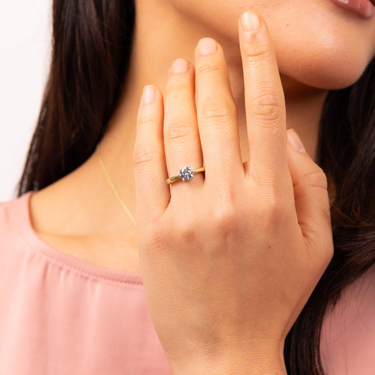 Bague Diamonfire Carat sertie quatre griffes