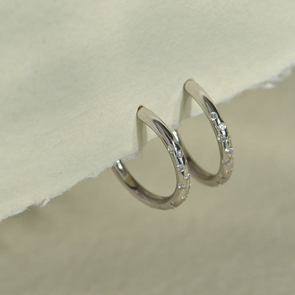 Gemas de topacio blanco plateado - Aros Seren